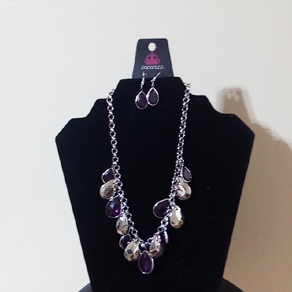 Paparazzi Silver and Purple Necklace Set